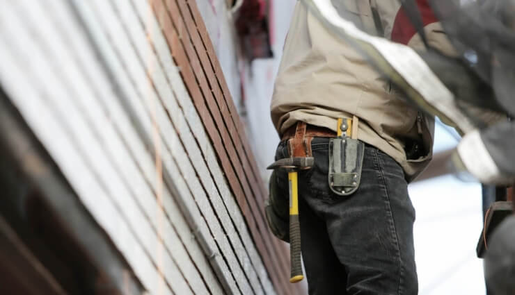 construction-worker-569149_1920_740x425_acf_cropped