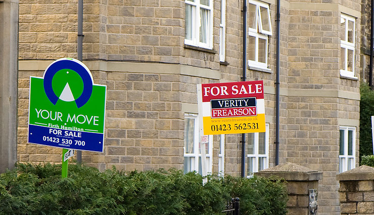 8192-home-sale-signs-along-a-street-pv_740x425_acf_cropped