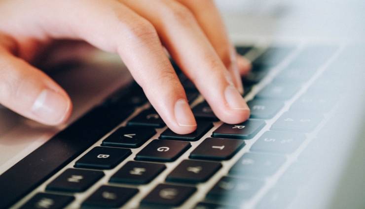 laptop-820274_1920_740x425_acf_cropped-1